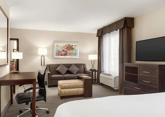 Homewood By Hilton Fargo